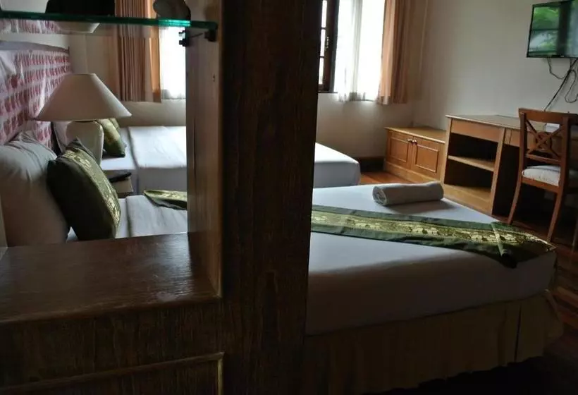 پانسیون Phang Nga Inn