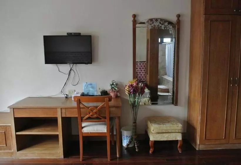 پانسیون Phang Nga Inn