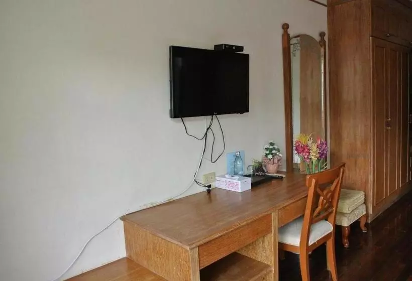 پانسیون Phang Nga Inn