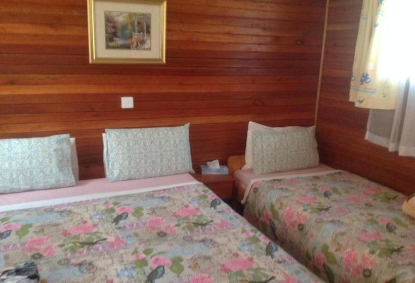 هتل Bwigamiro Country Home Fort Portal