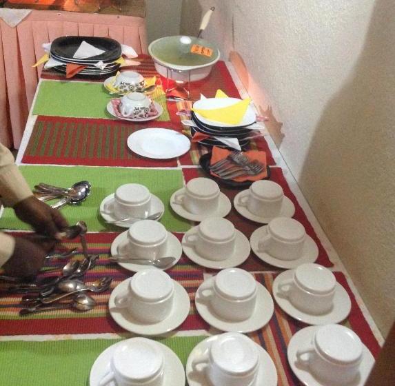 هتل Bwigamiro Country Home Fort Portal