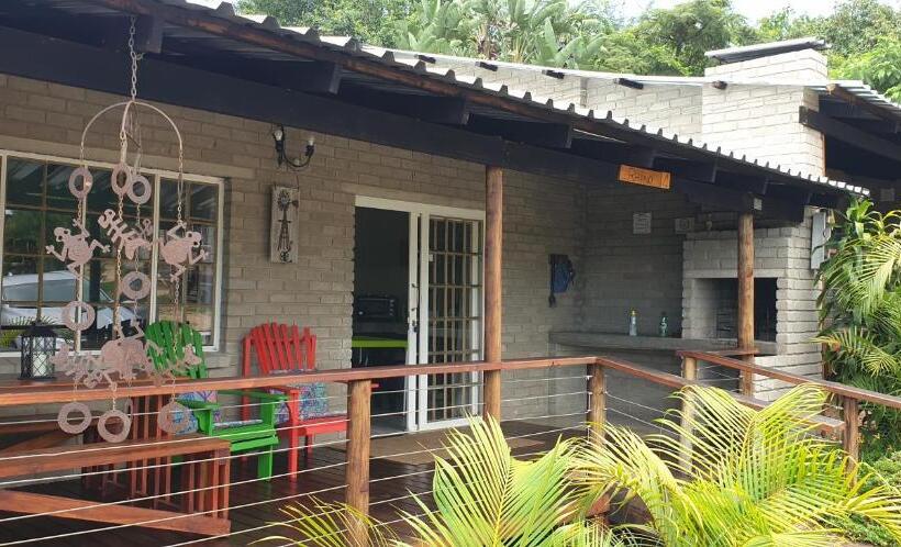 בית מלון כפרי Numbi Hills Self Catering