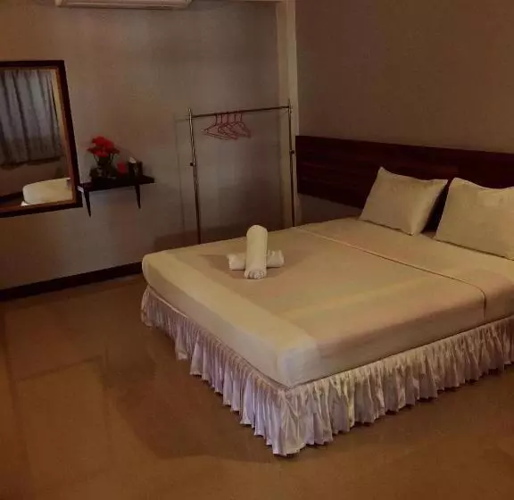 پانسیون J Safe Guesthouse
