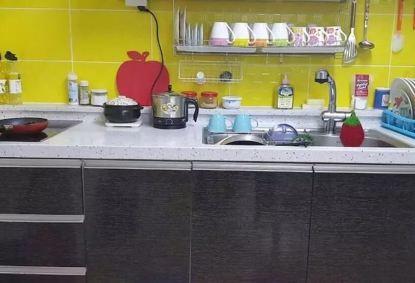 Majatalo Panda Guesthouse