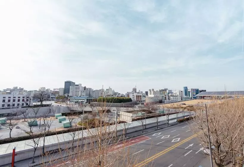 Majatalo Panda Guesthouse