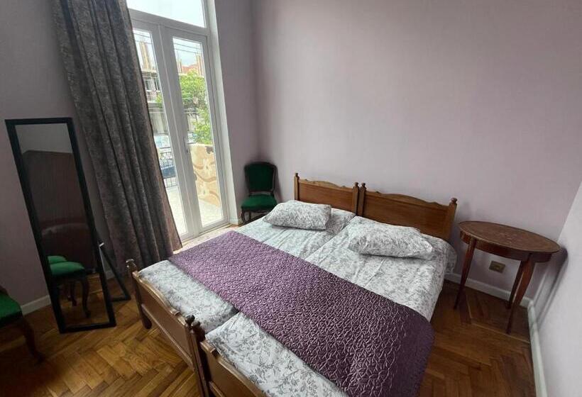 پانسیون Summer Story