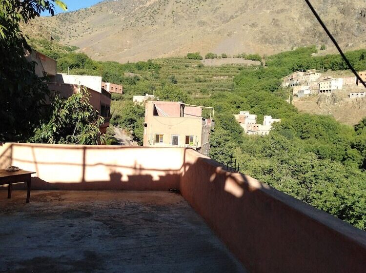 بنسيون Tanssi House