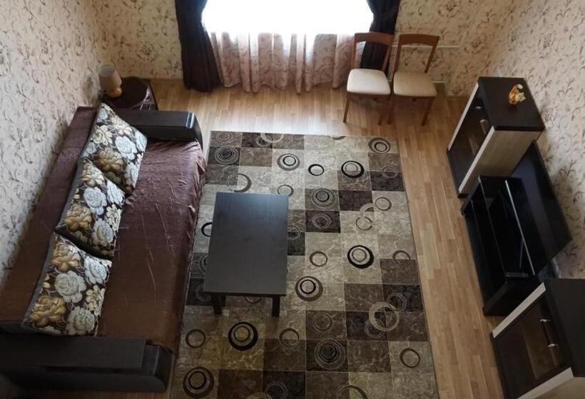 هاستل Happy Cat