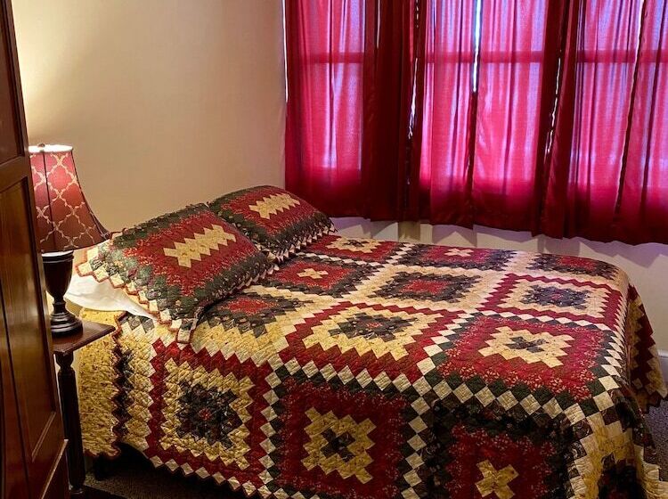 Hostel The Inn At Lincoln Square