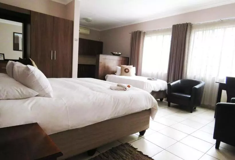 ペンション Andante Guesthouse Klerksdorp
