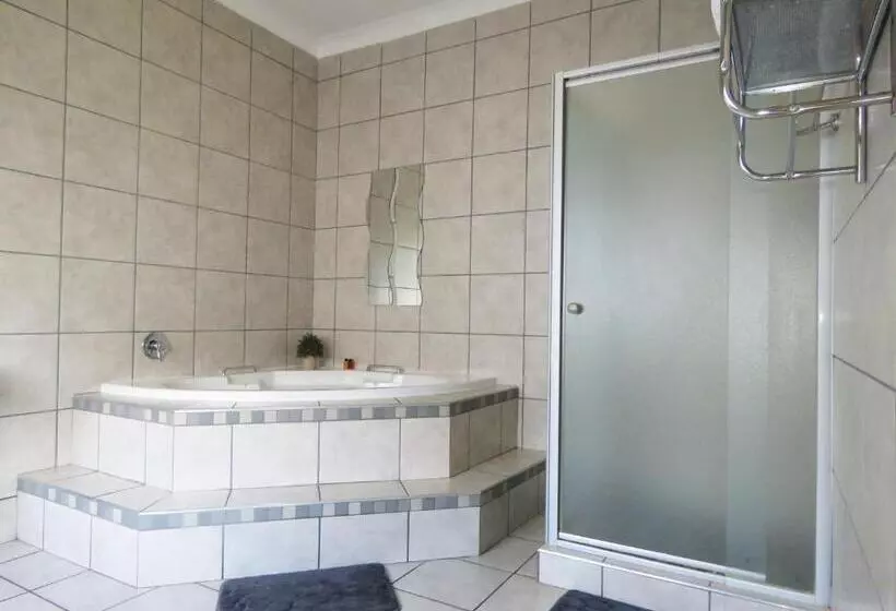 ペンション Andante Guesthouse Klerksdorp