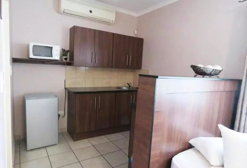 ペンション Andante Guesthouse Klerksdorp