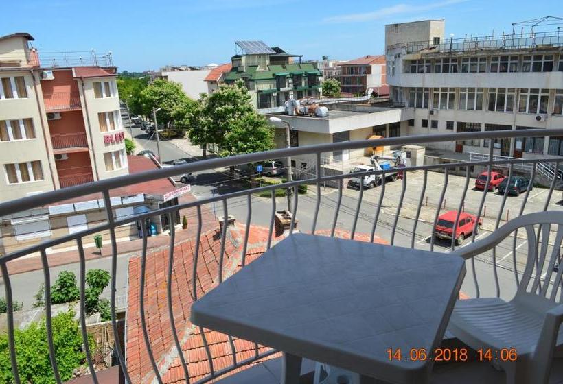 پانسیون Guesthouse Opal