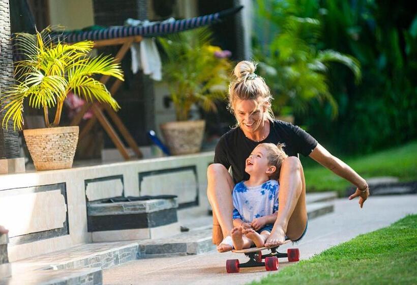 بنسيون The Bali Boarding House