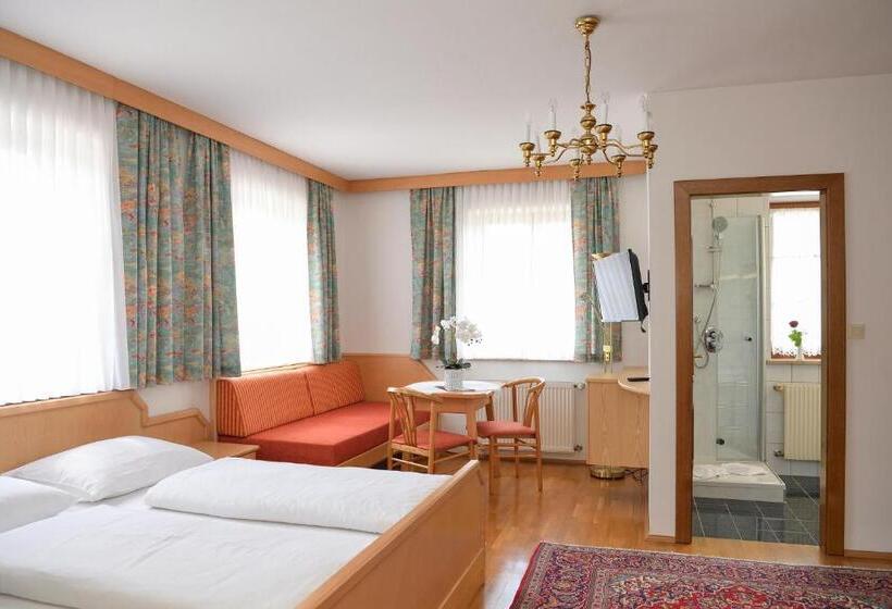 فندق صغير Schwanbergerstüberl