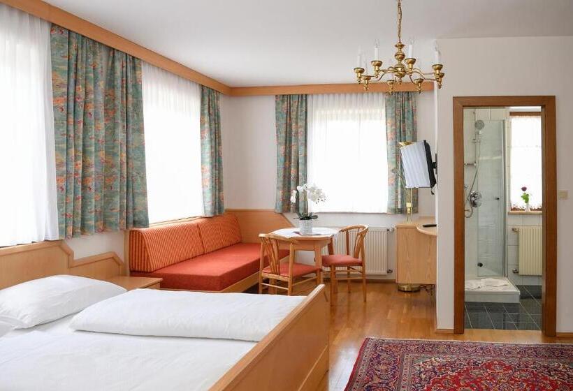 فندق صغير Schwanbergerstüberl