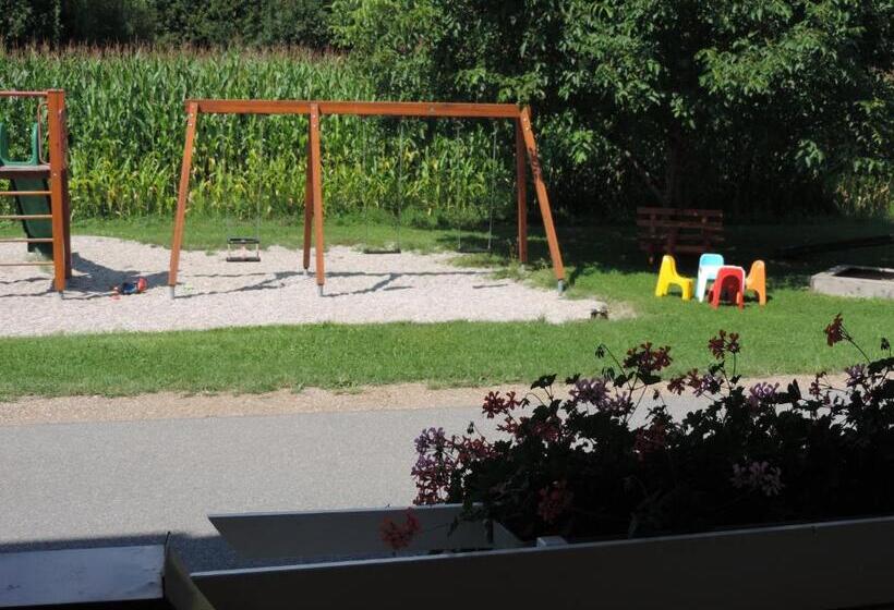 فندق صغير Schwanbergerstüberl