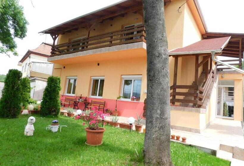 پانسیون éden Ii