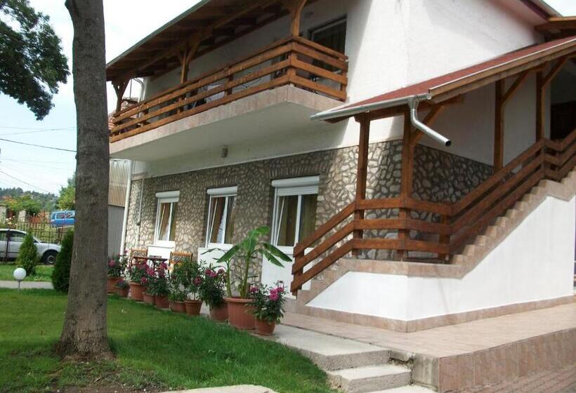 پانسیون éden Ii