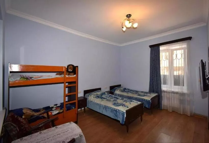 پانسیون Guest House Arsan