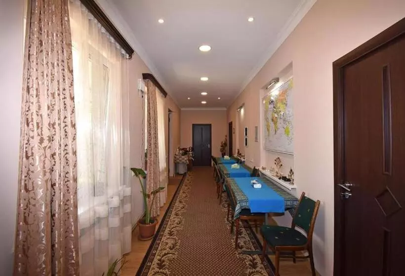 پانسیون Guest House Arsan