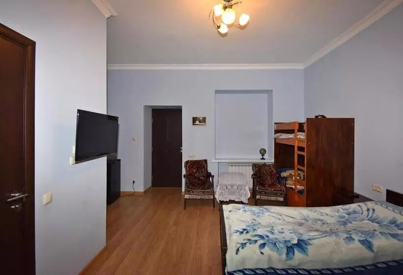 پانسیون Guest House Arsan