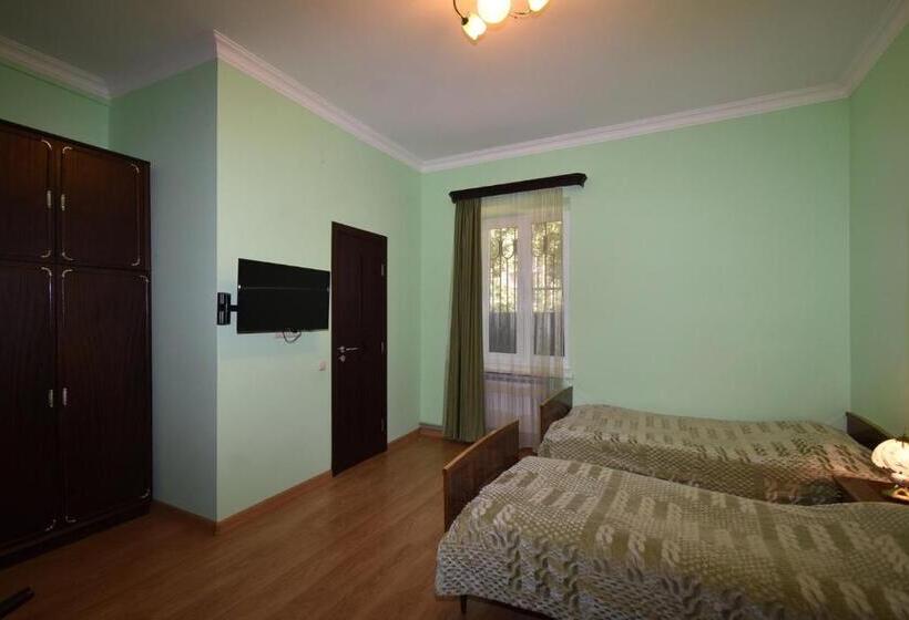 پانسیون Guest House Arsan