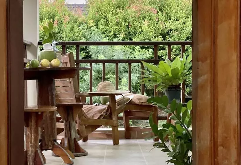 Majatalo Lantala Residence