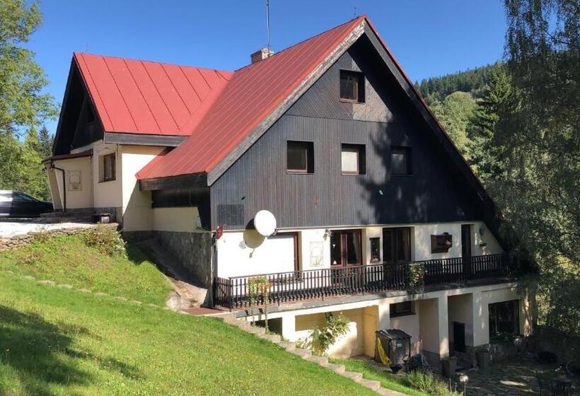 펜션 Penzion čert