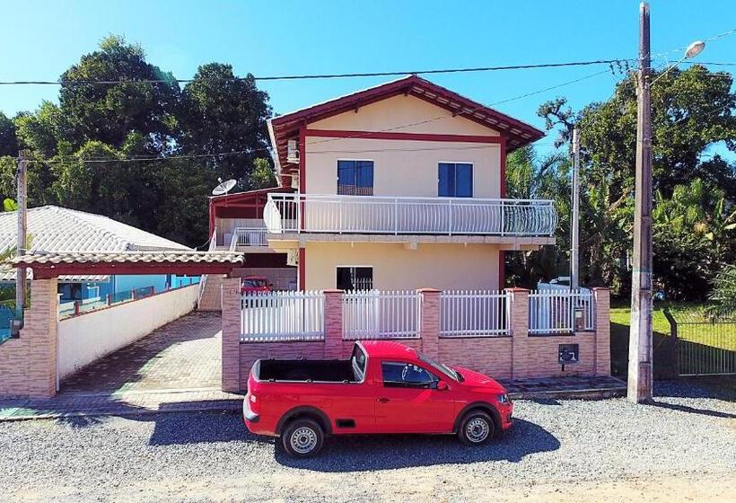 پانسیون Pousada Bom Futuro