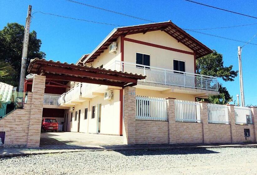 پانسیون Pousada Bom Futuro