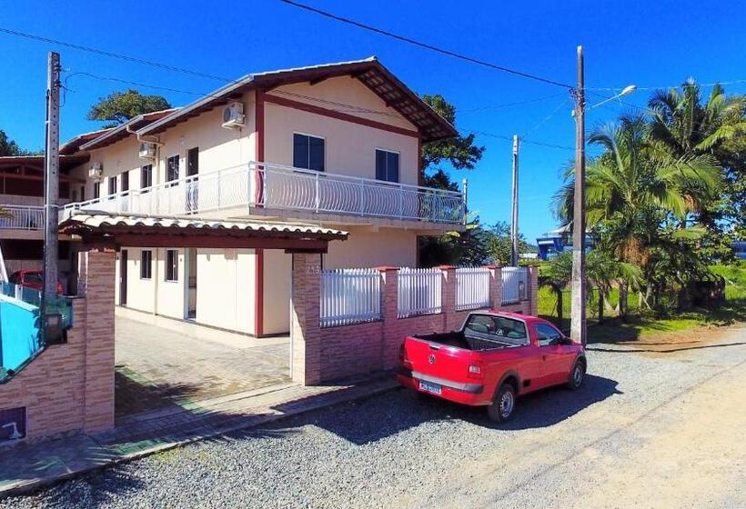 پانسیون Pousada Bom Futuro