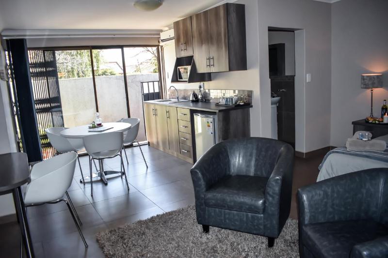 膳宿费 Blue Sparrow Guest House