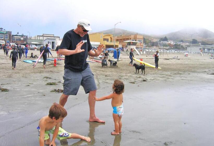 Общежитие Front Street Inn And Spa