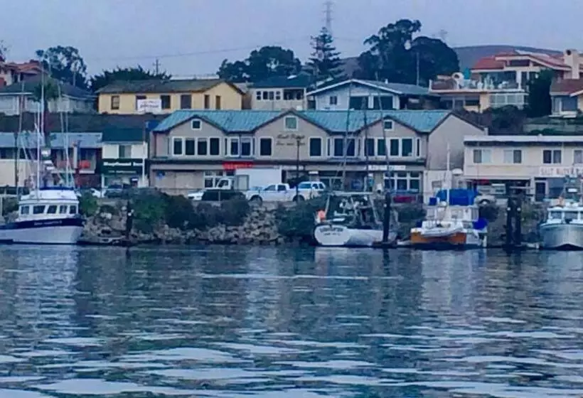 Retkeilymaja Front Street Inn And Spa