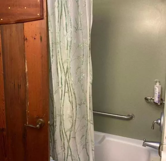 Retkeilymaja Front Street Inn And Spa