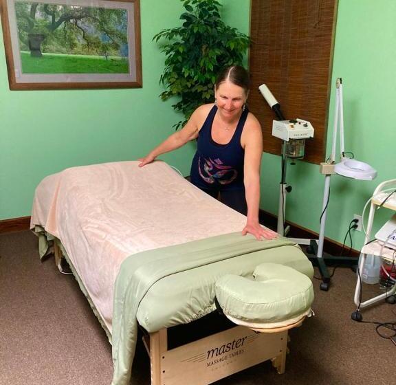 Общежитие Front Street Inn And Spa