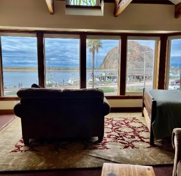 Retkeilymaja Front Street Inn And Spa