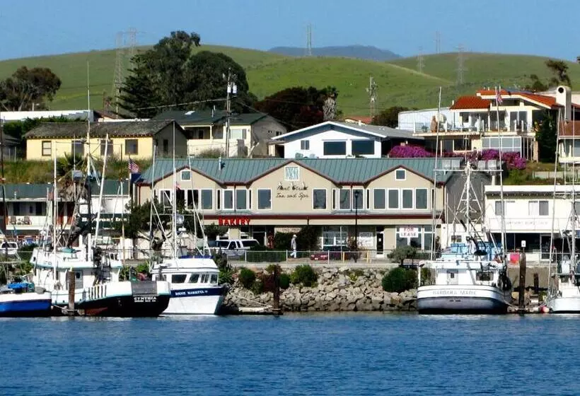 Retkeilymaja Front Street Inn And Spa