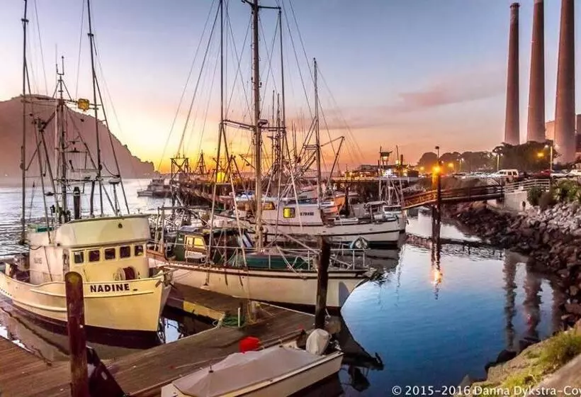 Retkeilymaja Front Street Inn And Spa