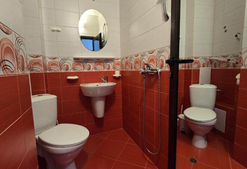 بنسيون Estreya