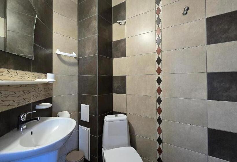 بنسيون Estreya