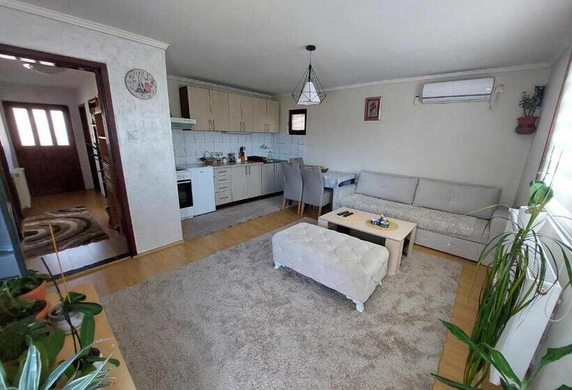 پانسیون Guesthouse Jelena