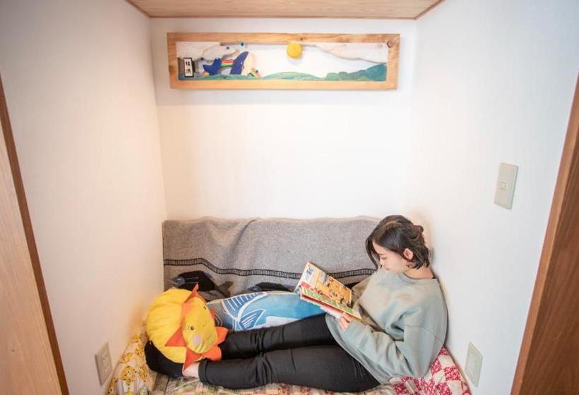 ペンション Katsuo Guest House