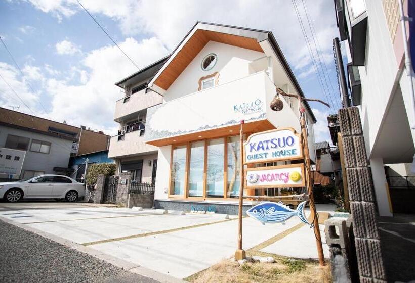 ペンション Katsuo Guest House
