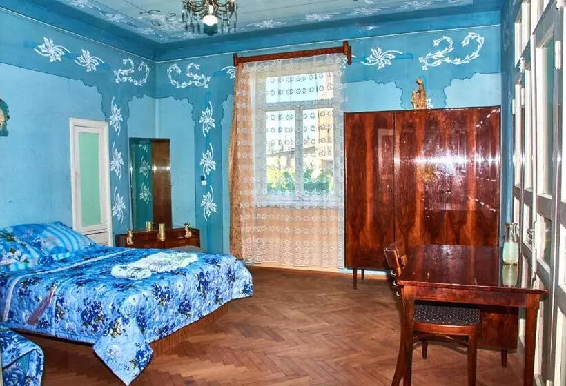 پانسیون Nukri Guest House