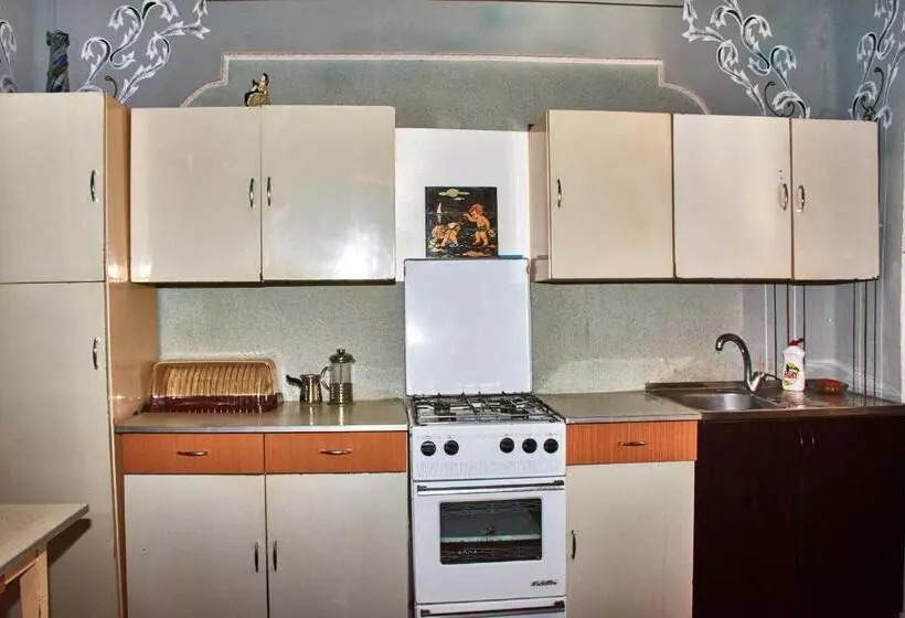 پانسیون Nukri Guest House