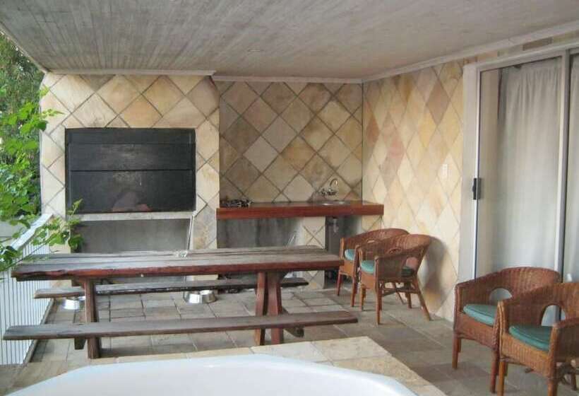 Пансион Shirleys Place