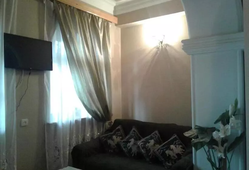 پانسیون ,tengo,