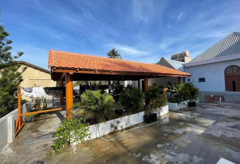 پانسیون Thien Son Hostel   Giáp Biển